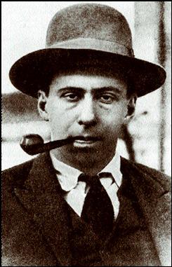 Илья Эренбург – автор «Необычайных похождений Хулио Хуренито и его учеников».