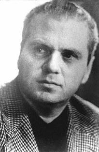 Юра Бразильский, сказавший мне, что несмотря на все угрозы, придти на собрание и проголосовать за мое исключение из комсомола он не может: «А как после этого я буду жить?»