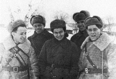 Ирина Эренбург – военный корреспондент газеты «Уничтожим врага». Действующая армия. Январь, 1943.
